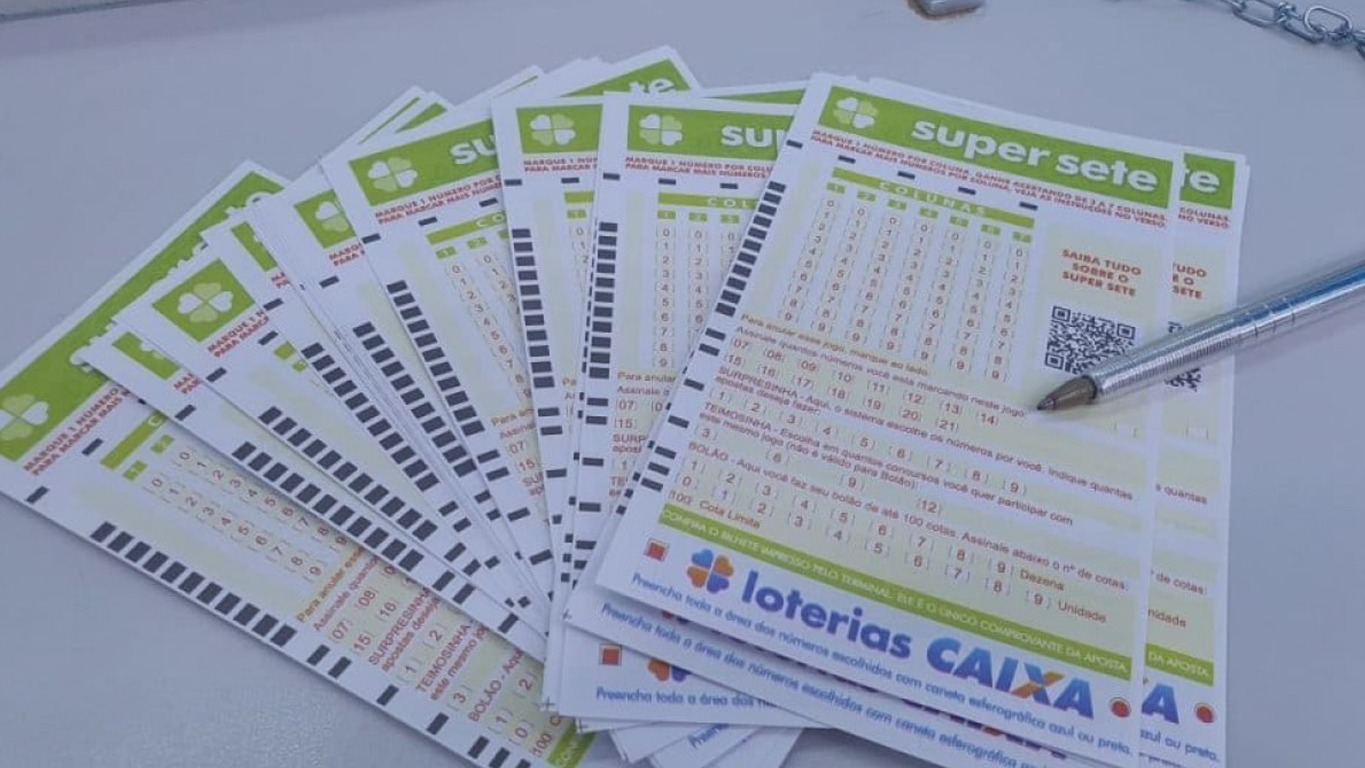Valores das apostas: Cartões das loteria super sete
